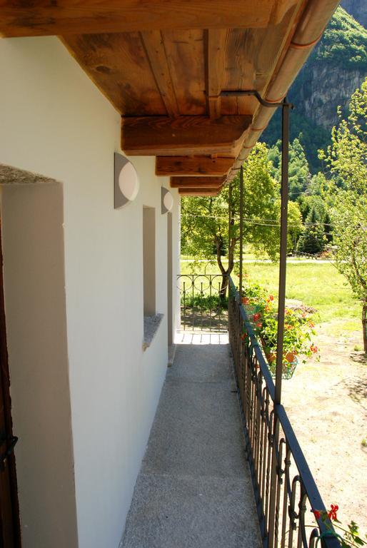 Il Borgo Antico Lägenhet Cadarese Exteriör bild