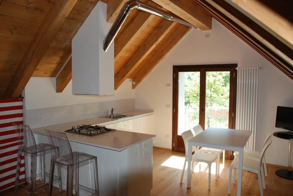 Il Borgo Antico Lägenhet Cadarese Exteriör bild